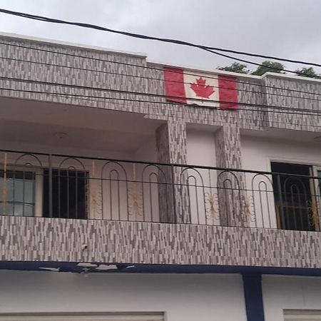 Canadian House Tolu Hotel Ngoại thất bức ảnh