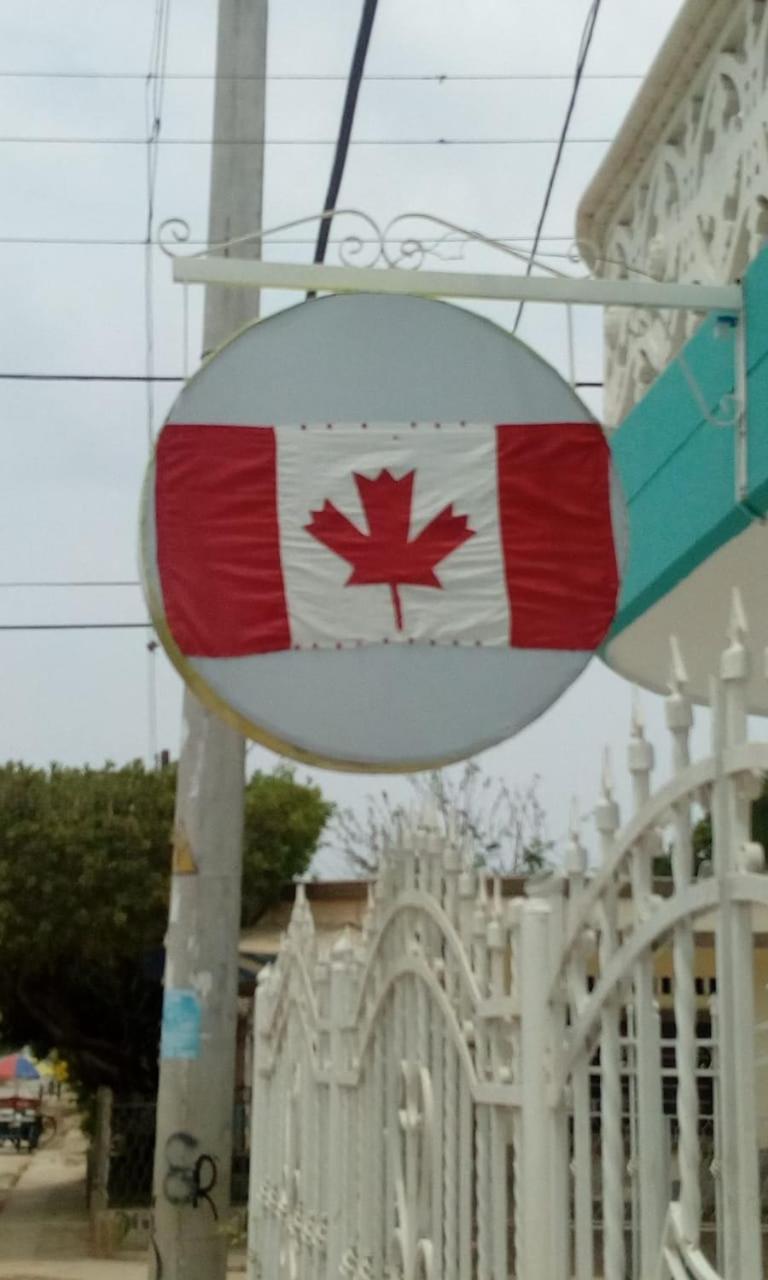 Canadian House Tolu Hotel Ngoại thất bức ảnh